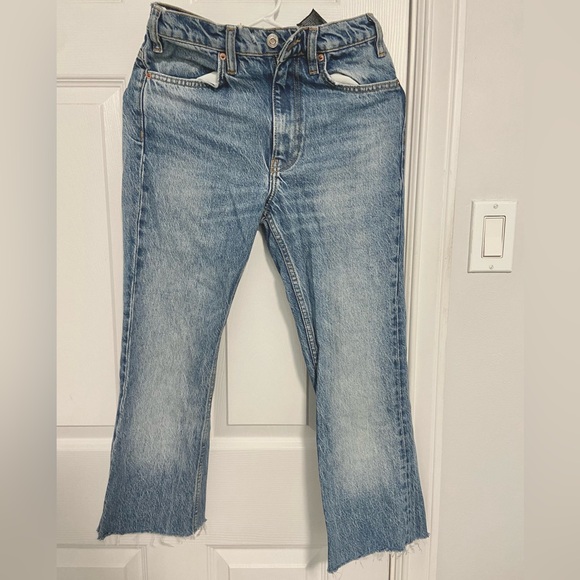 Zara Cropped Flared Jeans - Picture 2 of 4